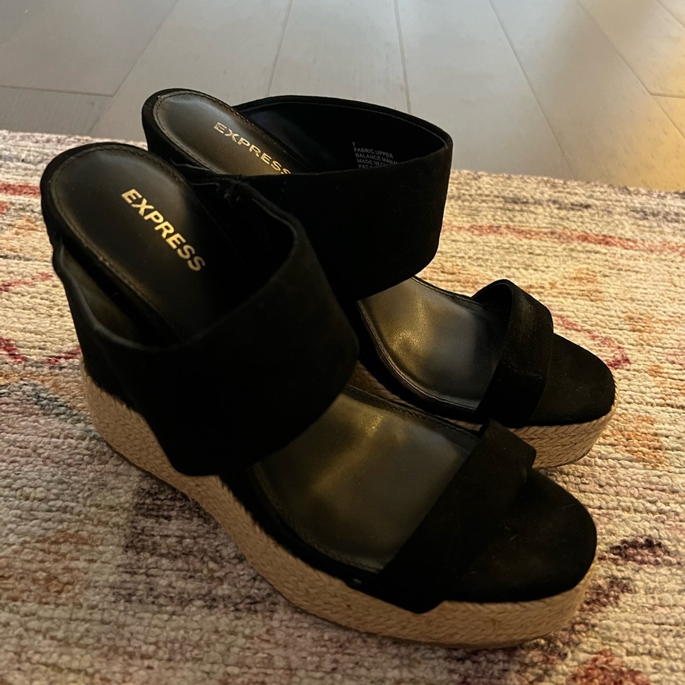 Express Wedge